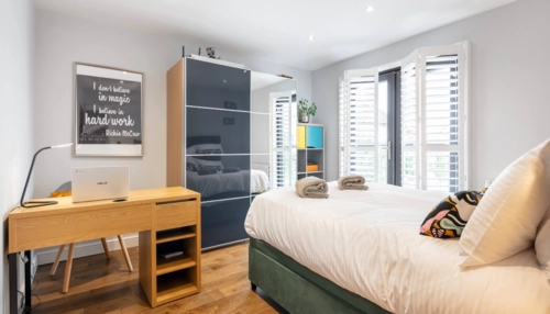 Séjour linguistique en famille d'accueil chez Sanya à London en Angleterre - 2