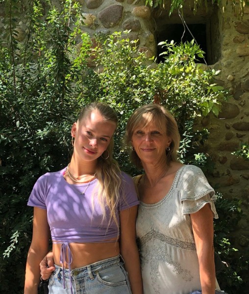  Séjour linguistique en famille d'accueil chez Theresa - France - Sisteron